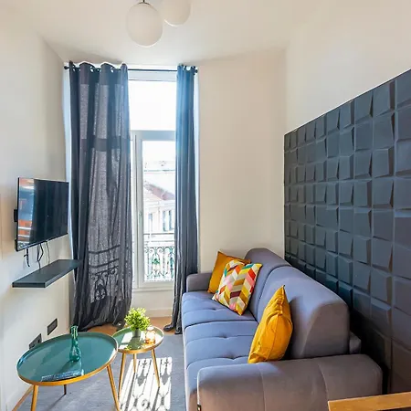 304 B Charming Refurbished Super Nizza